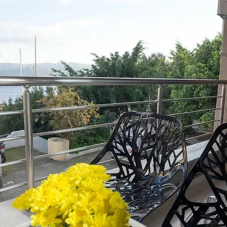 Holy Paraskevi Appartement